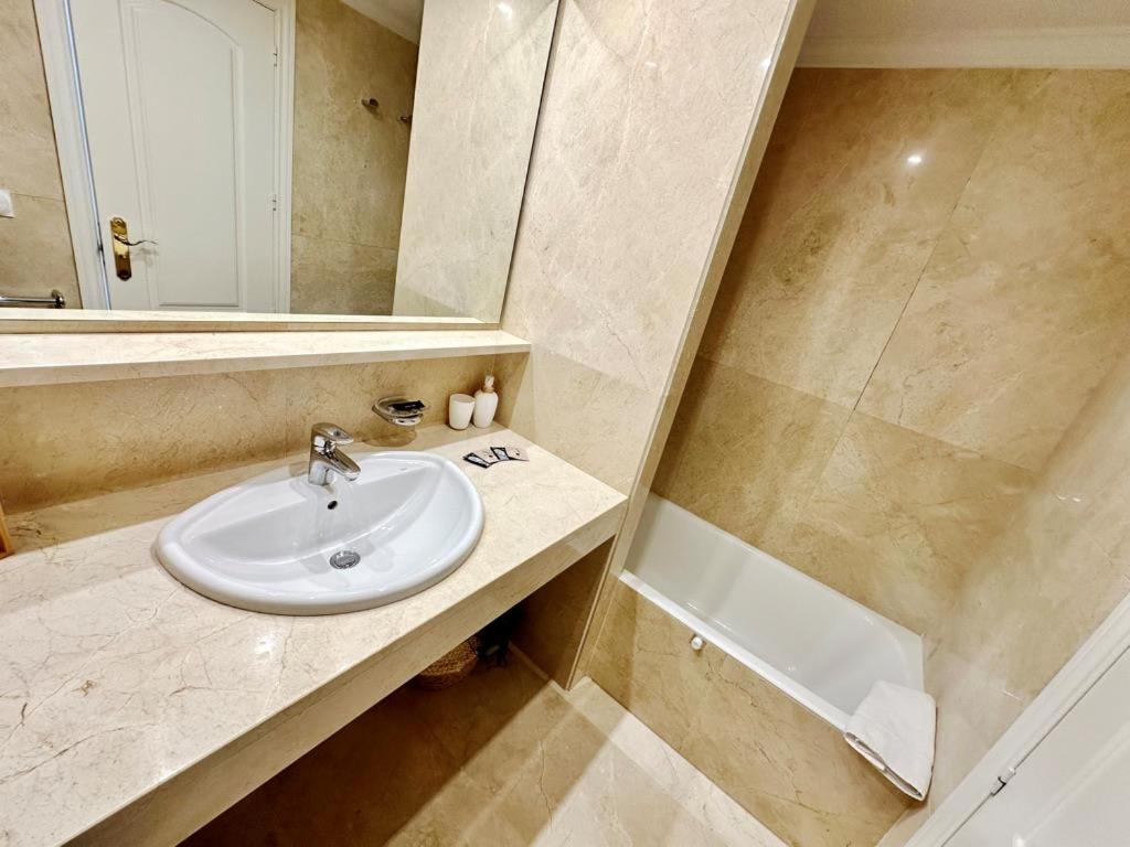 Atico Frontal Al Mar Con Piscina Privada By Homeprive Denia Exterior photo